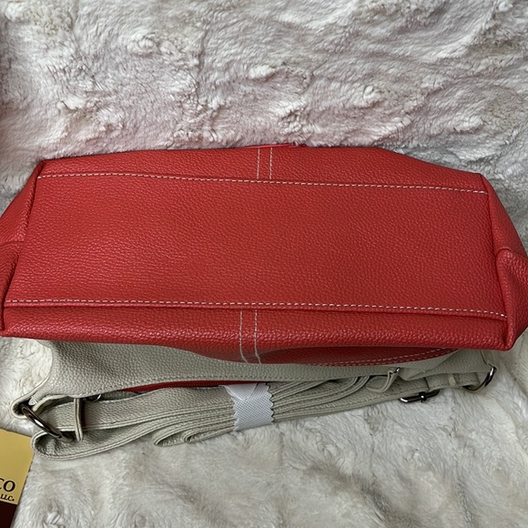 Stone & Co. two-toned crossbody. Double zipper top closure. Adjustable strap - Picture 10 of 15